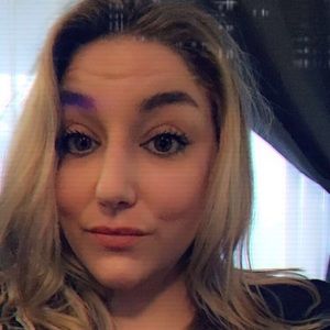 Meet your Posher, Caitlin